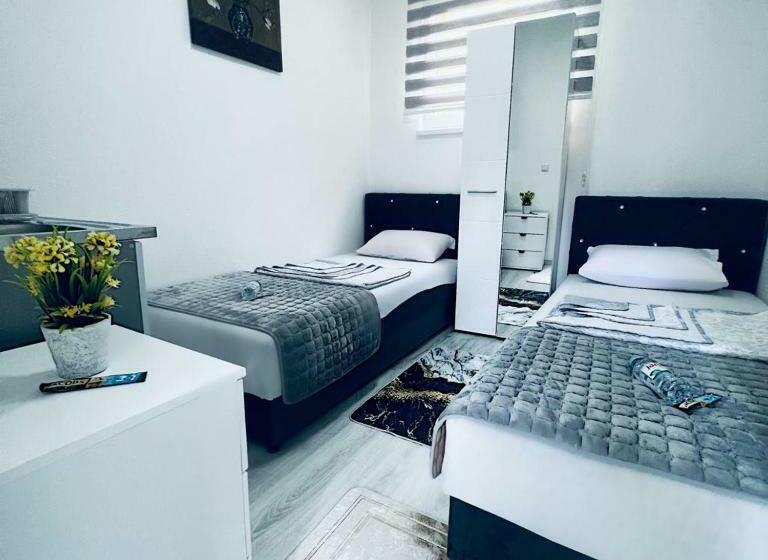هاستل Felicita Apartments Brcko