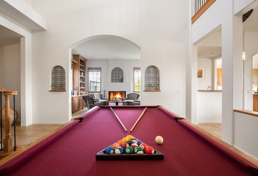 Villa Verdot By Avantstay Spectacular 6 Br Estate W Pool, Hot Tub, Tennis& B Ball Courts