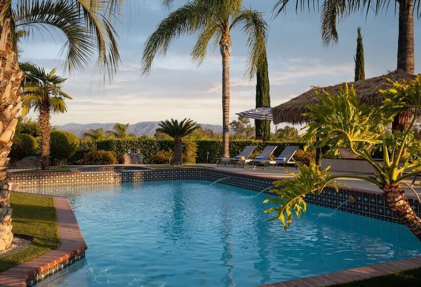 Villa Verdot By Avantstay Spectacular 6 Br Estate W Pool, Hot Tub, Tennis& B Ball Courts