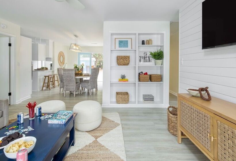 Wild Dune By Avantstay Close To Beach W Pool Large Backyard