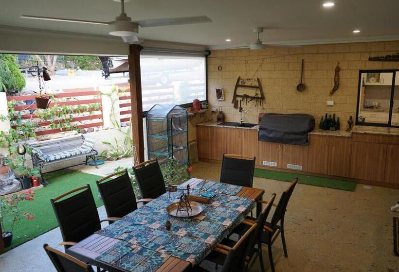 Wren Rise Bed & Breakfast