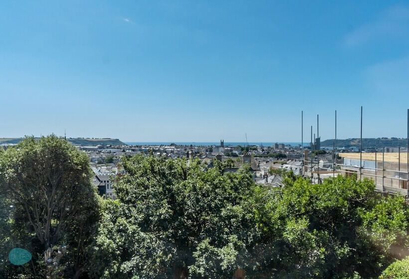 2 Bed  The Penthouse By Pureserviced