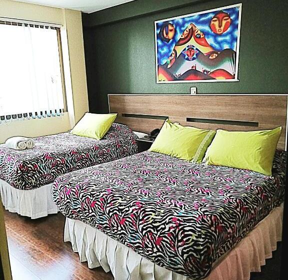 هاستل Hostal Naval