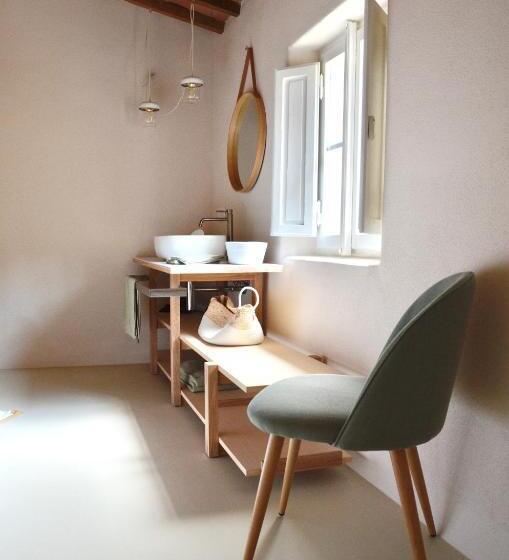 تختخواب و صبحانه La Terminella