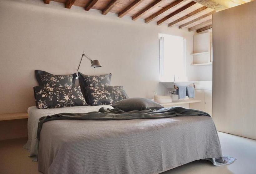 تختخواب و صبحانه La Terminella