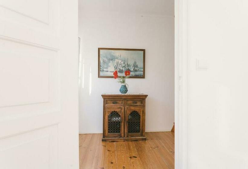 Best Houses 56   Charming House In Peniche