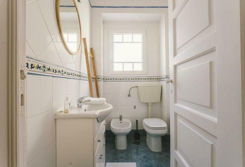 Best Houses 56   Charming House In Peniche