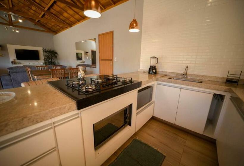 Casa De Campo Com Piscina Cascata Artificial