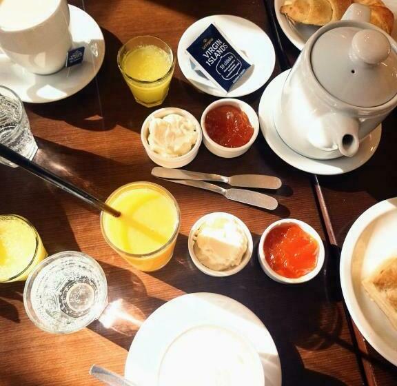 Casa Flora Bed And Breakfast