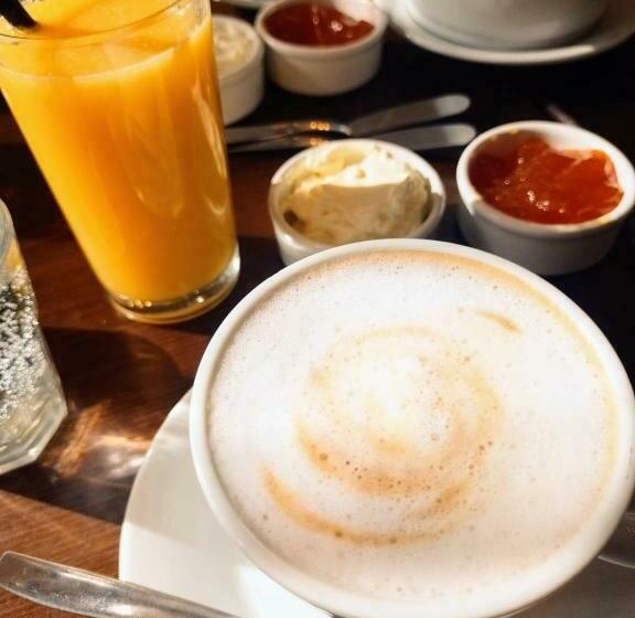 Casa Flora Bed And Breakfast