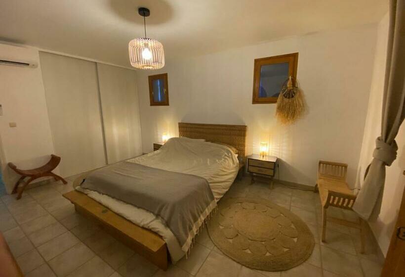 Charmant Logement Avec Piscine En Provence Au Premier étage D Une Villa