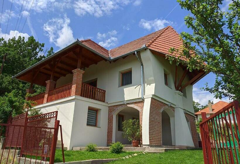 Ezüsthíd Vendégház