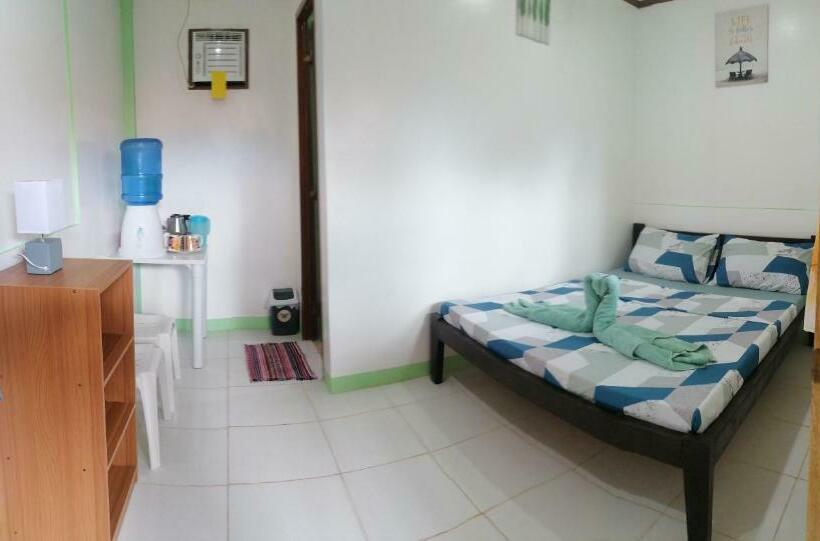 هتل کپسول Malunggay S Inn