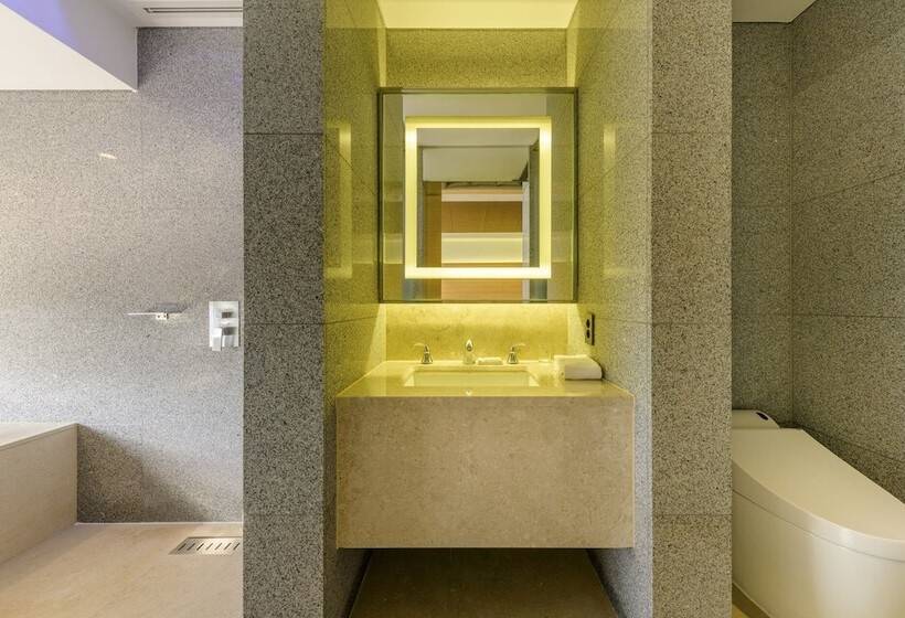 Stanford Hotel & Resort Jeju