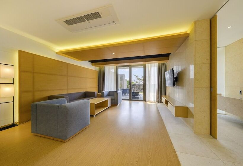 Stanford Hotel & Resort Jeju