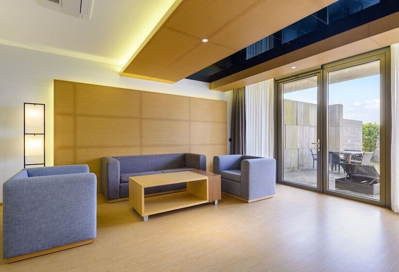 Stanford Hotel & Resort Jeju