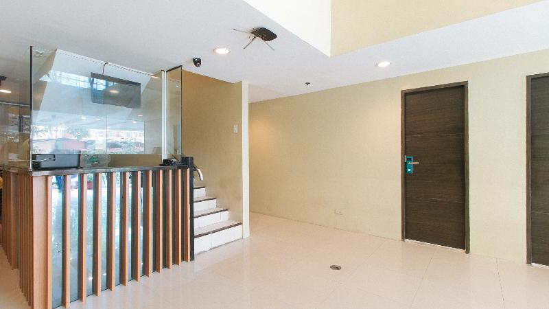 هتل Urbanview At San Antonio S Place Sampaloc Manila