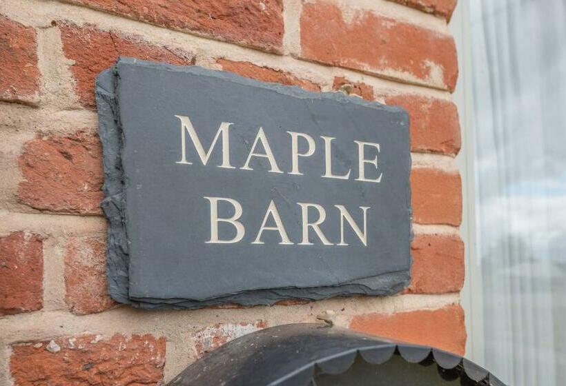 Maple Barn: Lux Rural Retreat Near Norfolk Coast