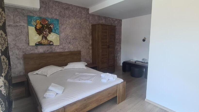 פנסיון Casa Belvedere Orsova