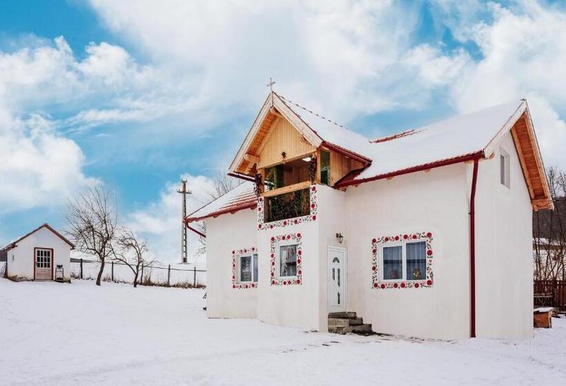 פנסיון Casuta Cu Flori