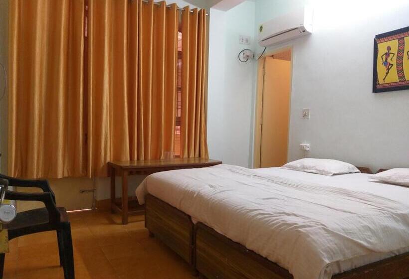 膳宿费 Ganga View Harry Stay