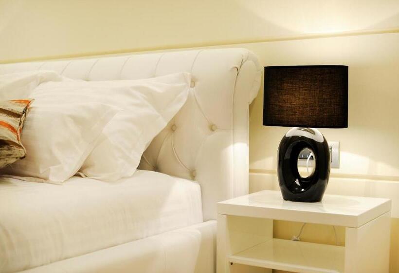 펜션 Main Street Studio And Rooms