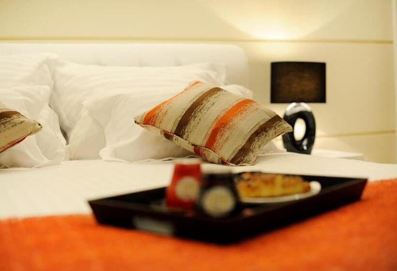 펜션 Main Street Studio And Rooms