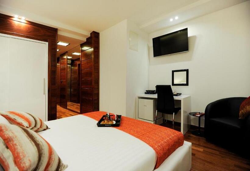 펜션 Main Street Studio And Rooms