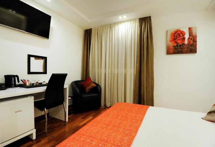 펜션 Main Street Studio And Rooms