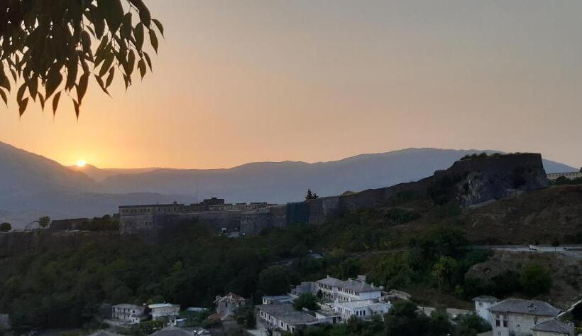 膳宿费 Panoramic Vlachos