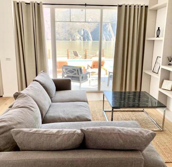 بنسيون Serenity