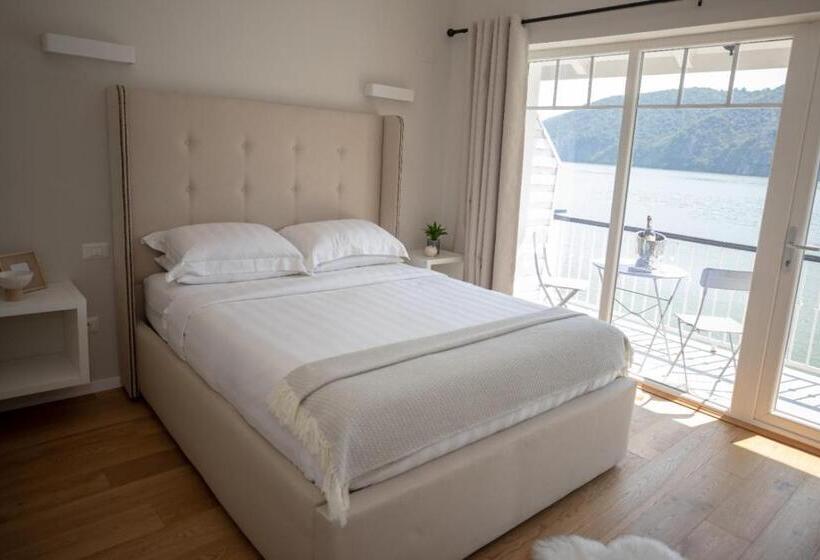 بنسيون Serenity