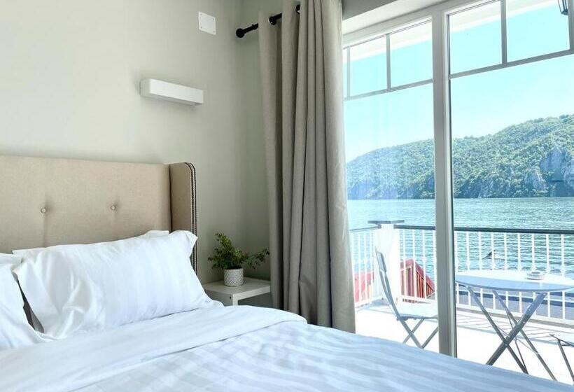 بنسيون Serenity