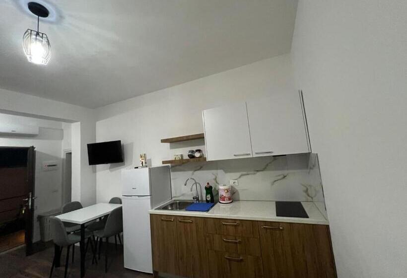 פנסיון Victoria Houses, Vlore Albania