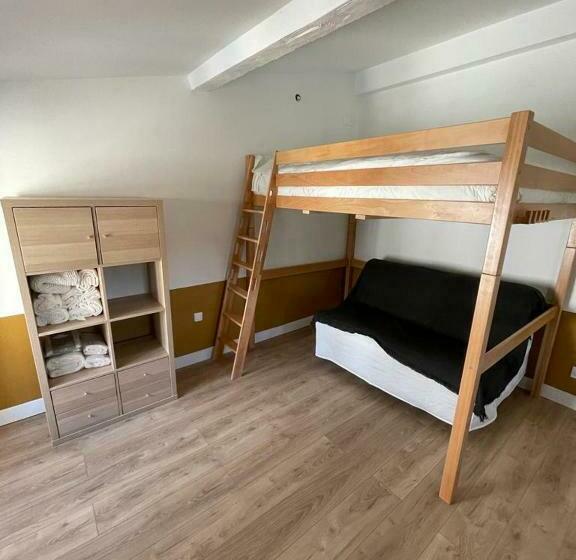 Studio Refait à Neuf Avec Cuisine équipée R2