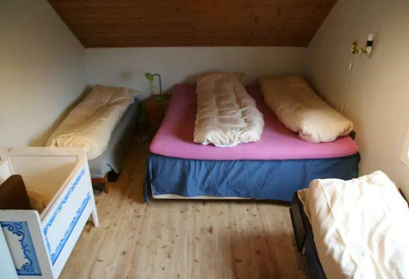 تختخواب و صبحانه Family Room For 4 Persons