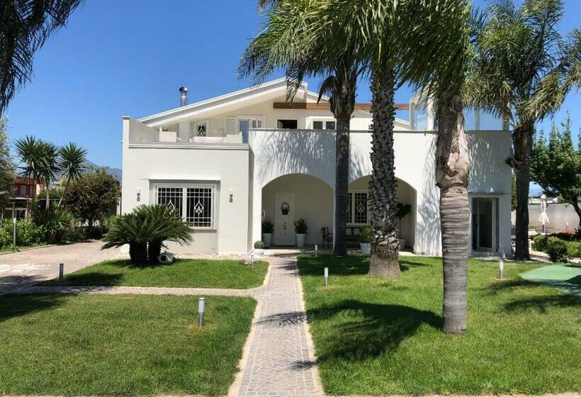 مبيت وإفطار Il Melograno Chic&nature