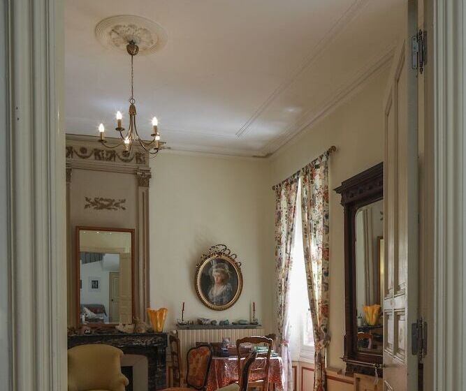 مبيت وإفطار Le 37 Malaucene