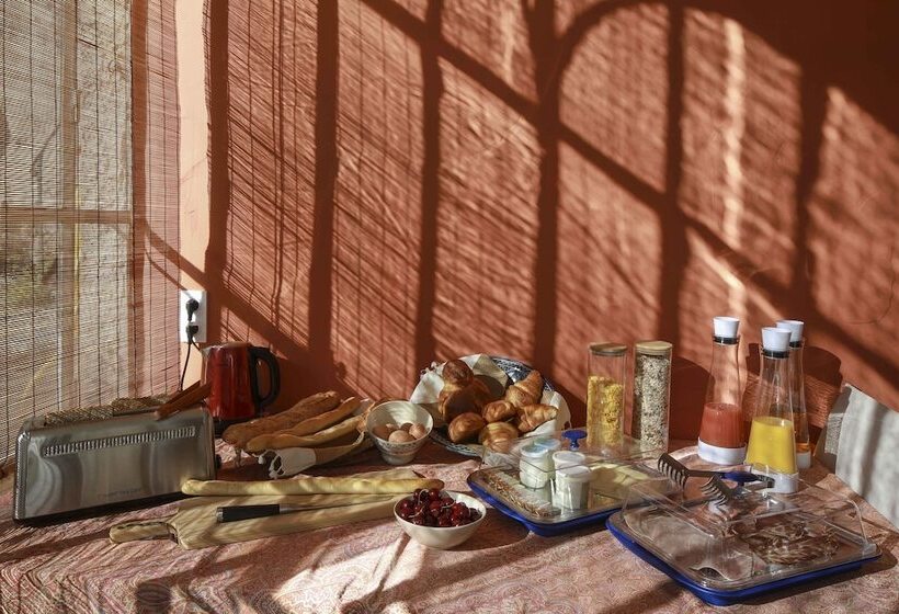 مبيت وإفطار Le 37 Malaucene