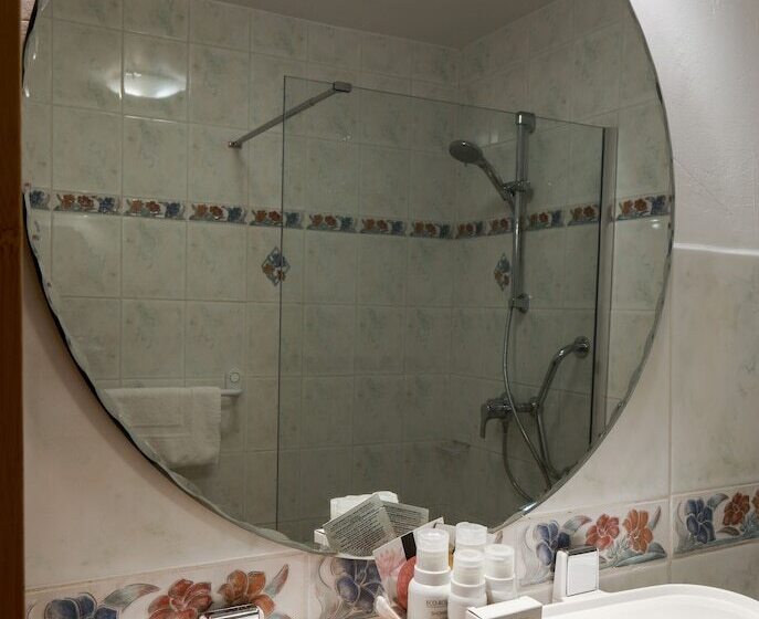 مبيت وإفطار Le 37 Malaucene