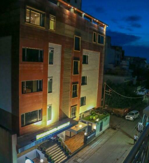 Four Leaf Hotel Sapphire Blue, Varanasi