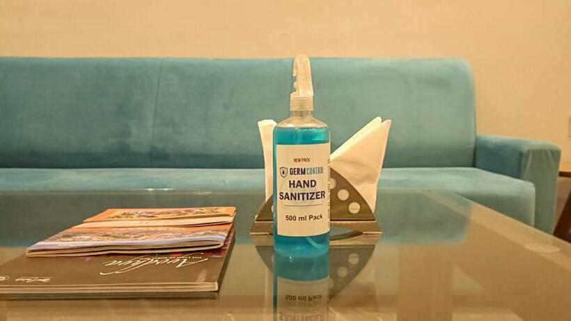 Four Leaf Hotel Sapphire Blue, Varanasi