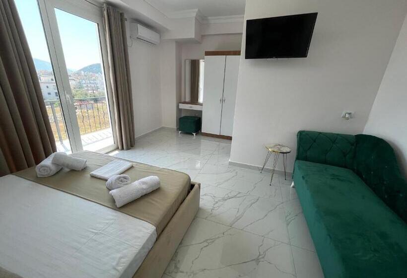 ホテル Golden Hill Ksamil