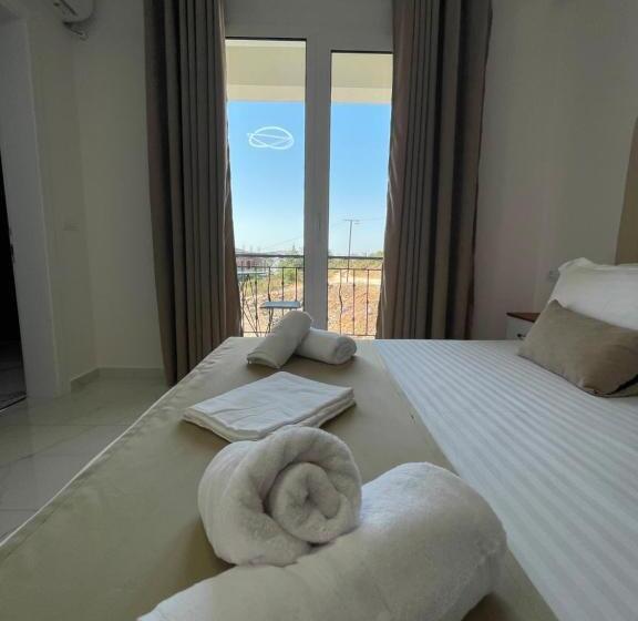 ホテル Golden Hill Ksamil