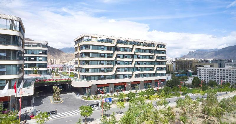 هتل Hilton Garden Inn Lhasa