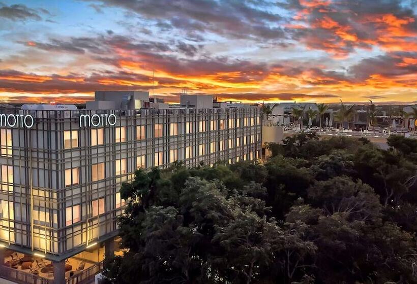 هتل Motto By Hilton Tulum