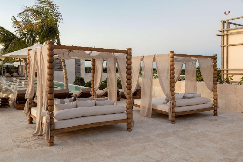 هتل Motto By Hilton Tulum