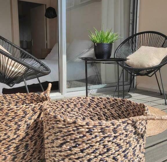 Le 3 Appartement Vue Mer Avec Jardin 100m De La Plage Et De La Thalasso