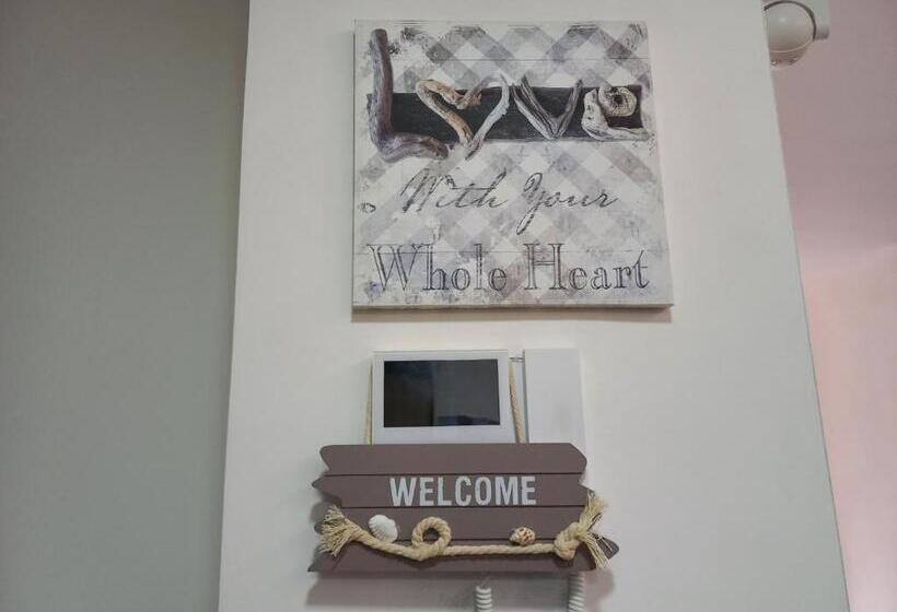 بنسيون Camera Eden