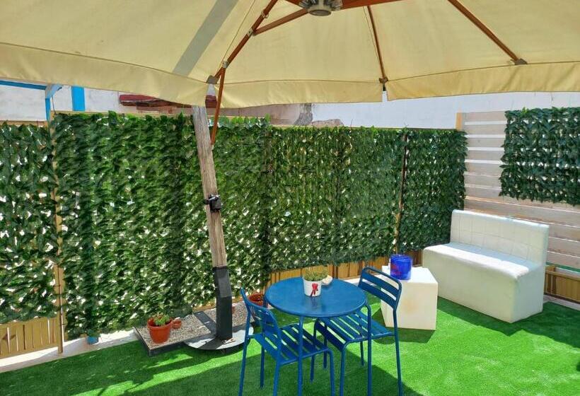 بنسيون Camera Eden